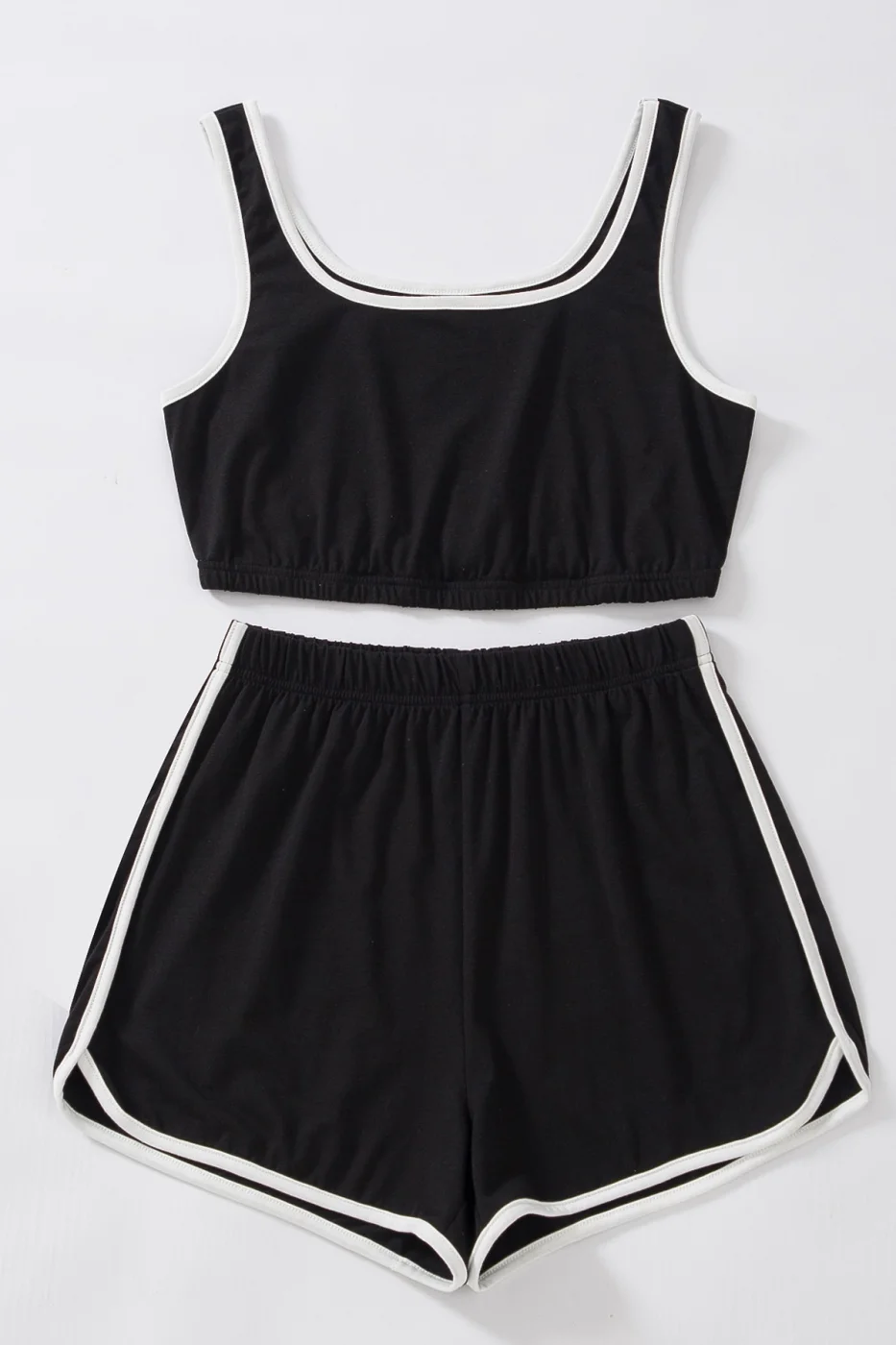 Kadın Siyah Askılı Crop Top ve Şortlu Gecelik Takım görsel 2