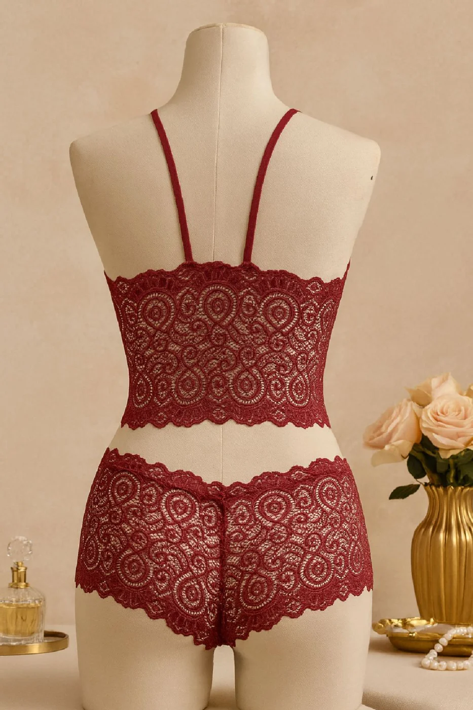 Kadın Bordo Dantel Bralet Şort Takımı – Asil ve Sofistike İç Giyim görsel 4